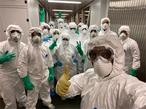 アイソレーションガウンとカバーオールの違い